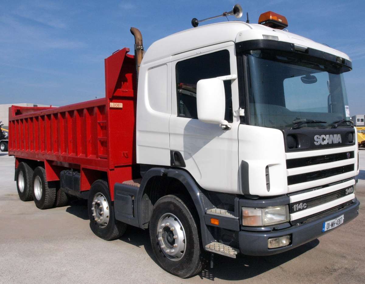 How do I get my class 4 truck licence?