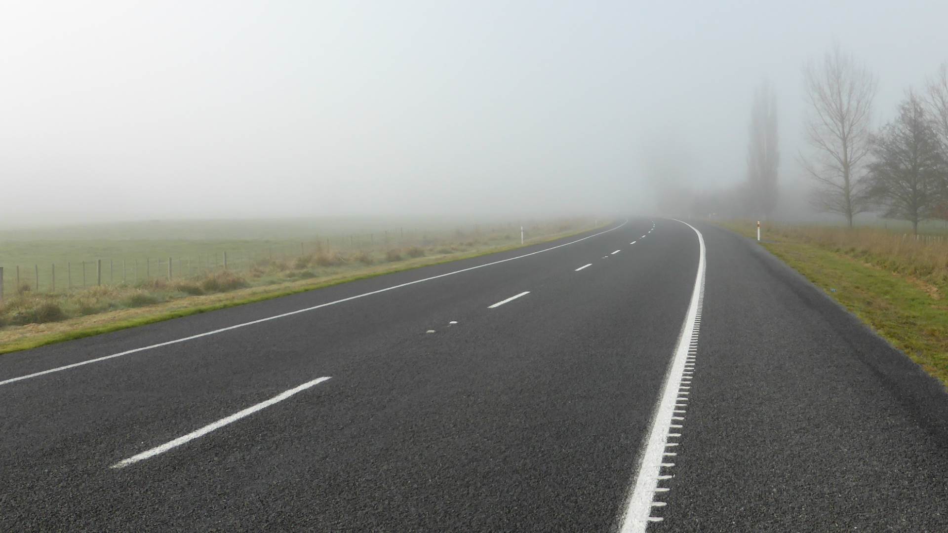 Broken White Lines On Road Meaning