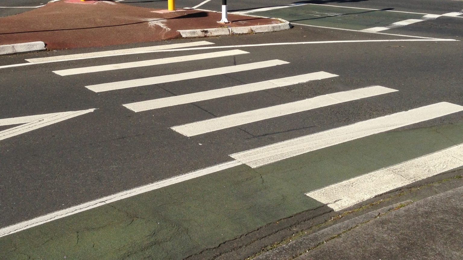 cycle-lanes-and-pedestrian-crossings